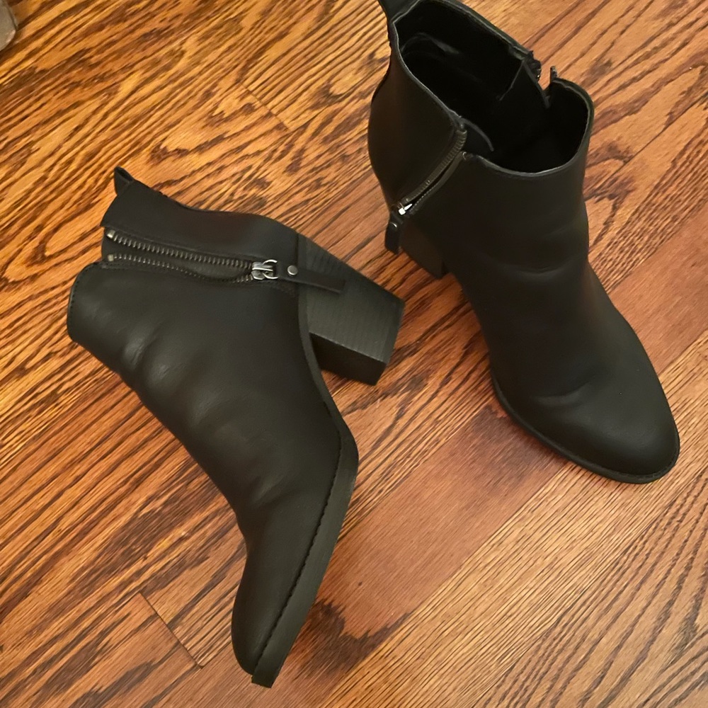 Universal Thread Ankle Length Bootie - image 2